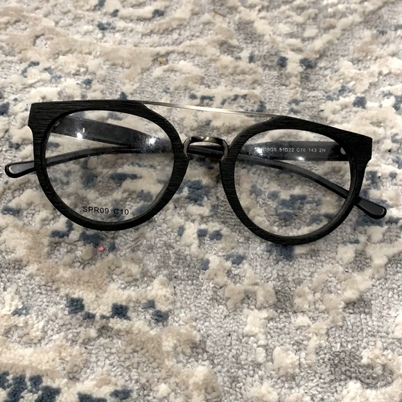 Glasses - Picture 1 of 1